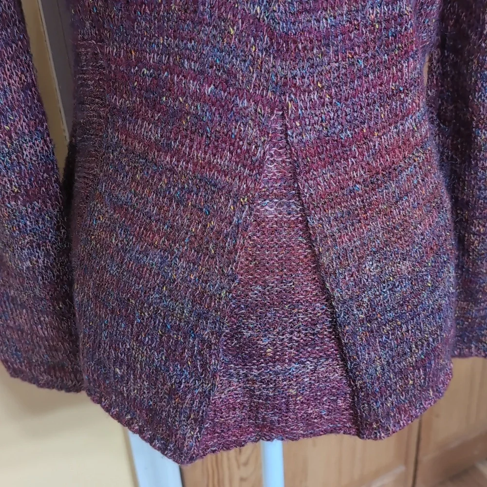 Coldwater Creek Burgundy Mohair Wool Blend V-Neck Long Sleeve Sweater L 14 - 16 - Picture 4 of 8